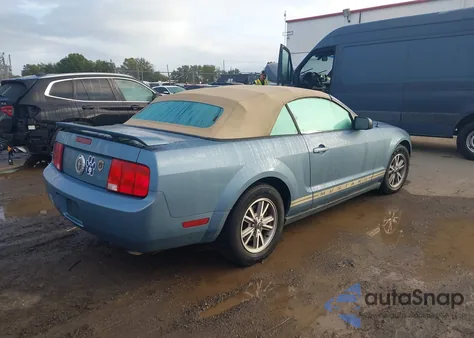 2005 Ford Mustang from USA, damaged, VIN 1ZVHT84N055255575
